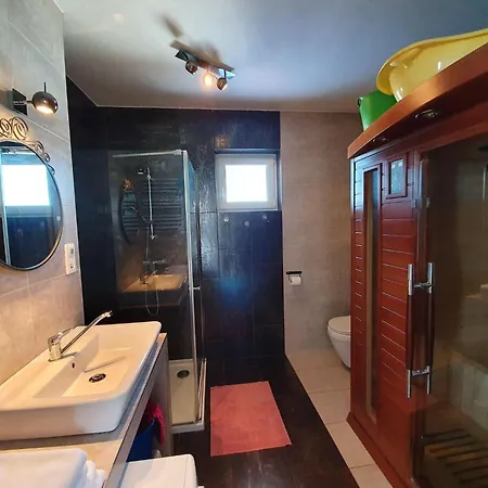 Σπίτι διακοπών Comfortable Home, Private Garden, Sauna *