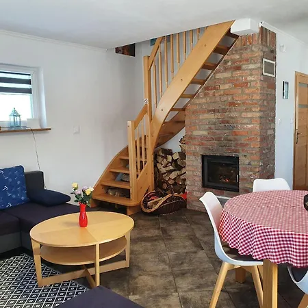 Cozy With Terrace