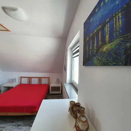 Comfortable Home, Private Garden, Sauna