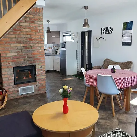 Comfortable Home, Private Garden, Sauna Dom wakacyjny