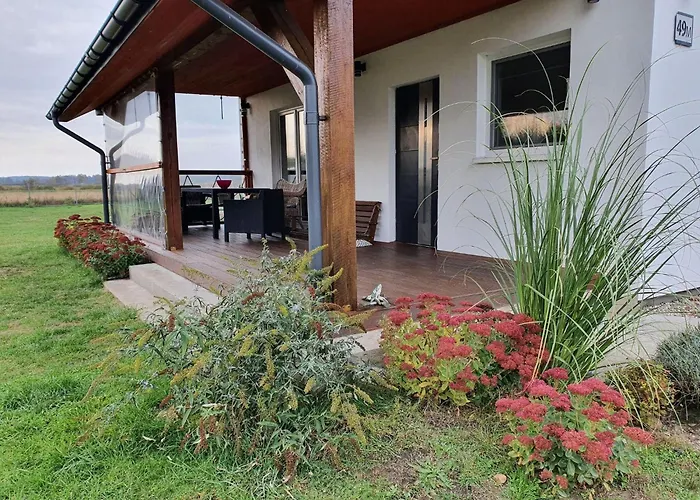 בית נופש Comfortable Home, Private Garden, Sauna